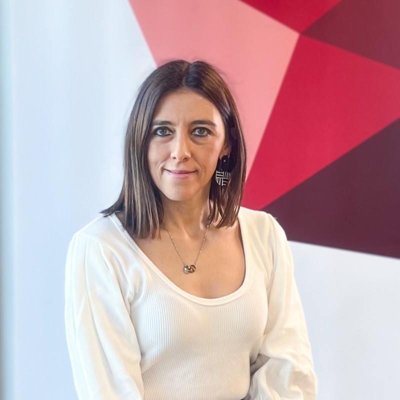 Cláudia Neves 